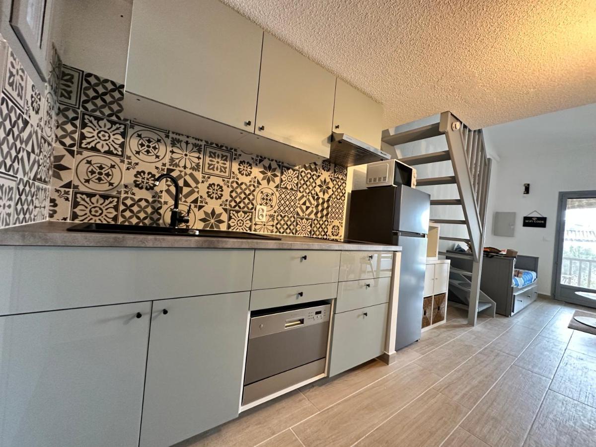 Appartement Duplex 4Pers Climatise - Locations Vld Camargue Saintes-Maries-de-la-Mer Buitenkant foto