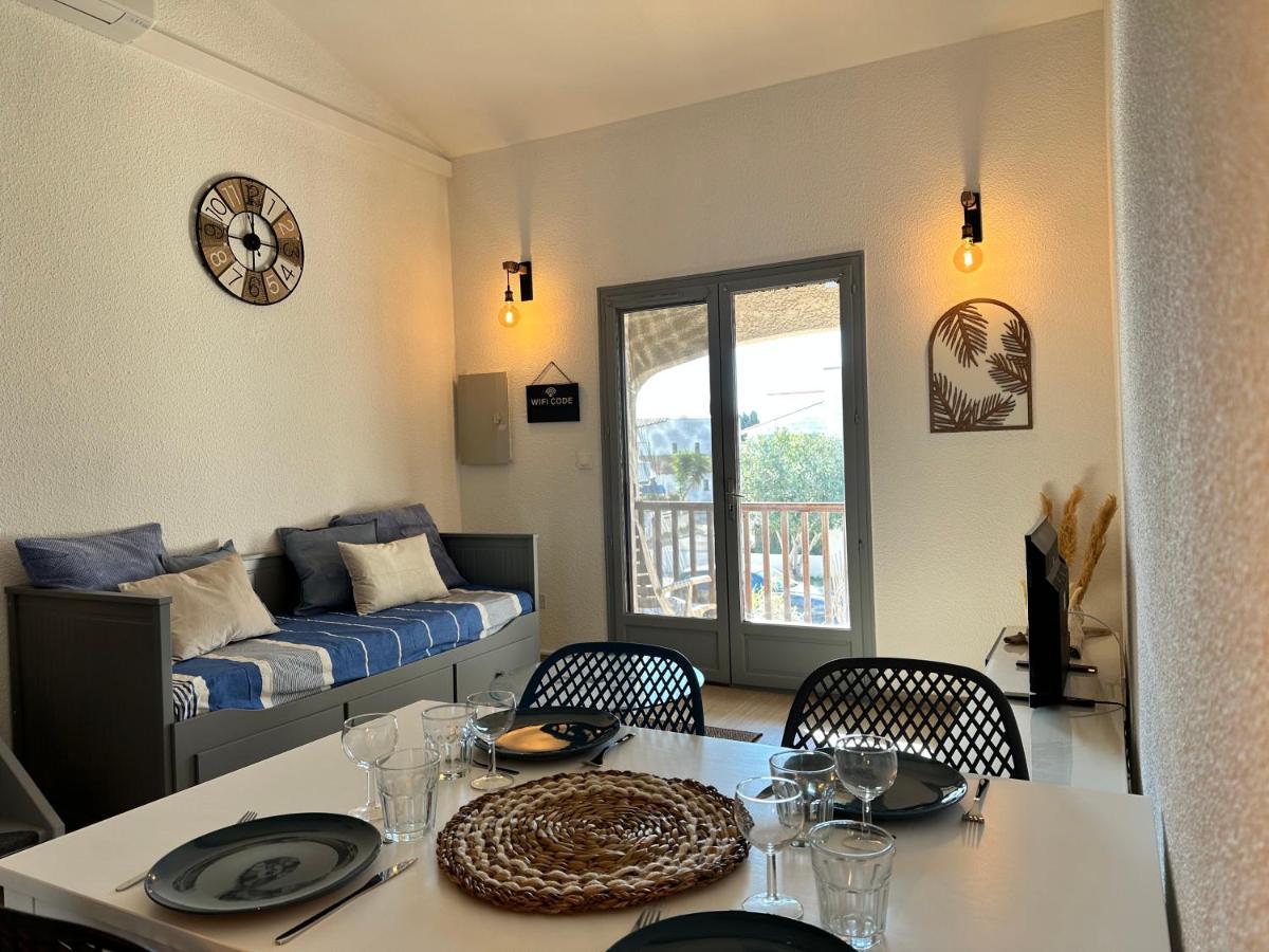 Appartement Duplex 4Pers Climatise - Locations Vld Camargue Saintes-Maries-de-la-Mer Buitenkant foto